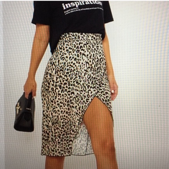 Leopard skirt - Picture 2 of 3